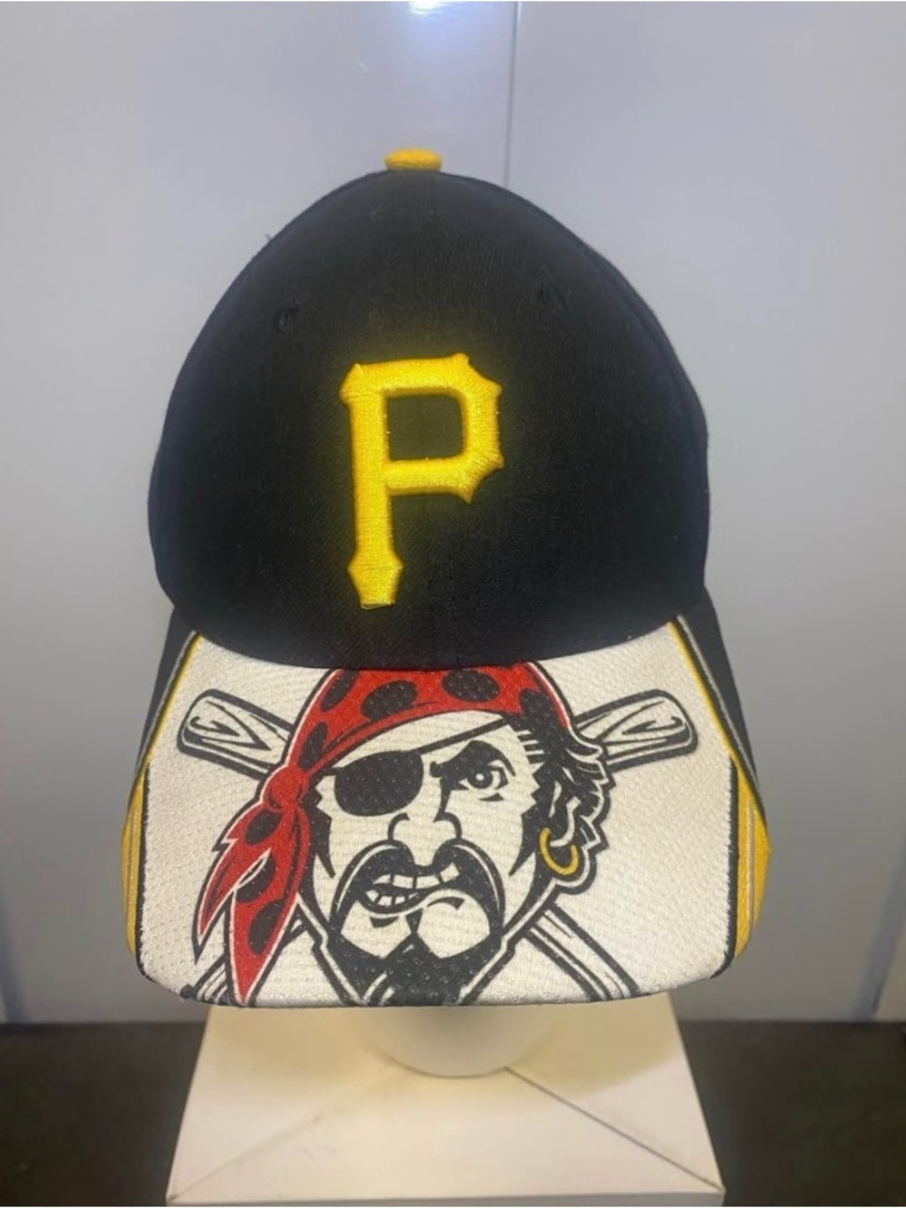New Era Kids Black and Yellow Pittsburgh Pirates Cap with Pirate Visor Art